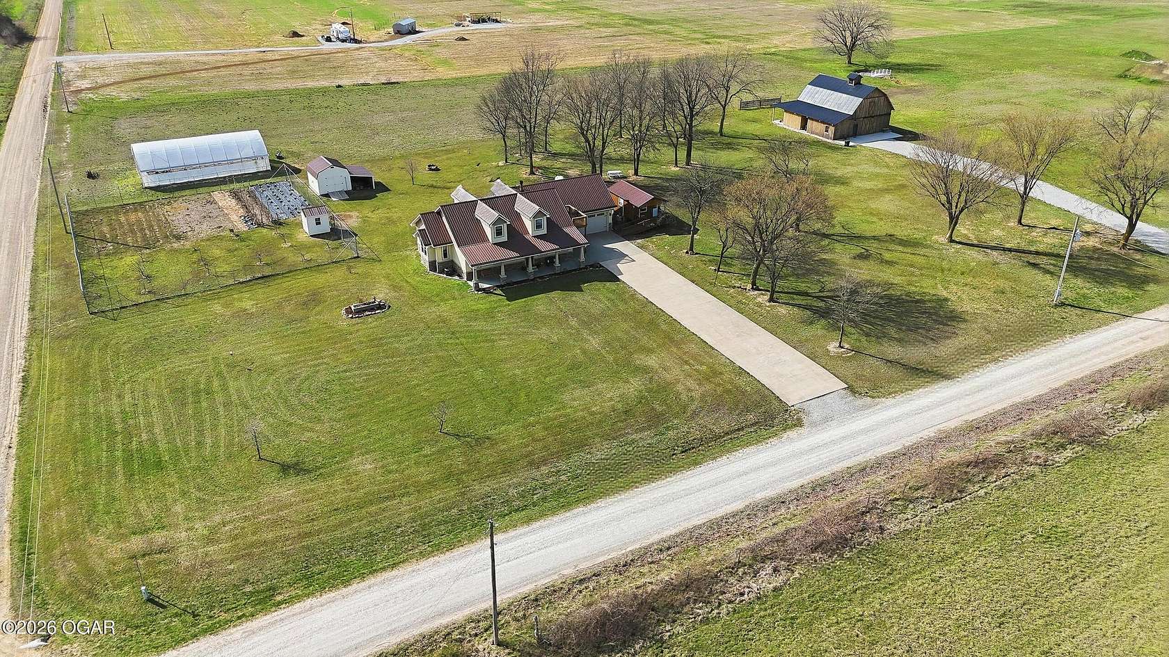 7 Acres of Improved Mixed-Use Land for Sale in Sheldon, Missouri