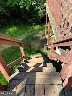 4.42 Acres of Land with Home for Sale in Rhoadesville, Virginia