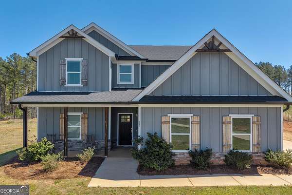 5.57 Acres of Land with Home for Sale in Carnesville, Georgia