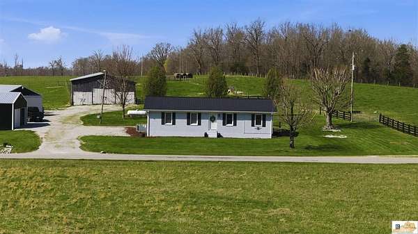 89 Acres of Agricultural Land with Home for Sale in Horse Cave, Kentucky