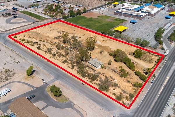 4 Acres of Land with Home for Sale in Las Vegas, Nevada