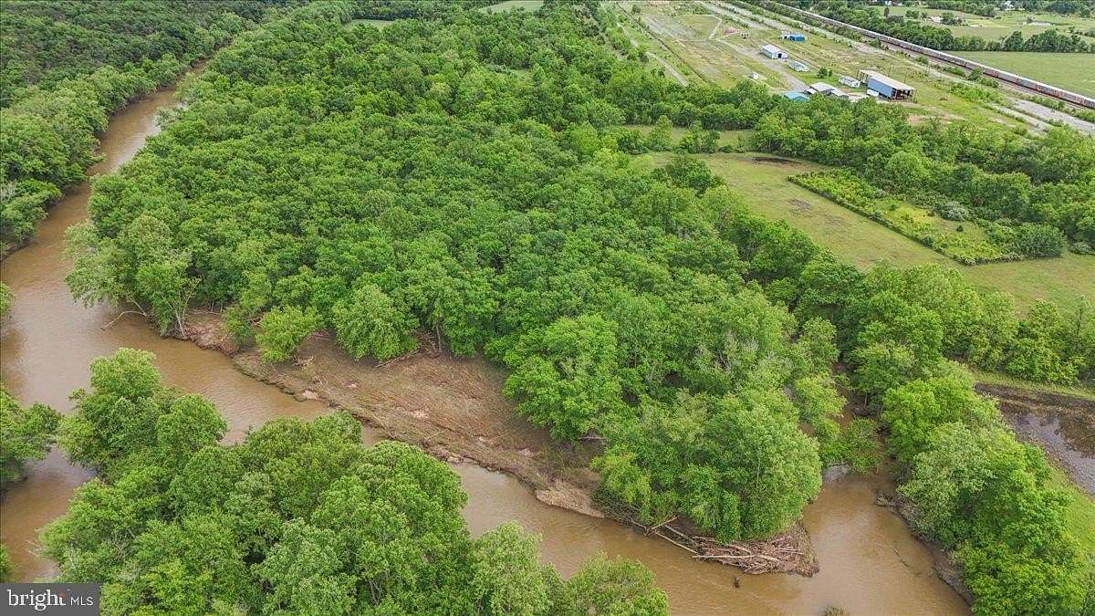 11 Acres of Recreational Land for Sale in Oldtown, Maryland