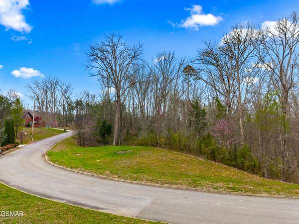 1.24 Acres of Residential Land for Sale in Dandridge, Tennessee