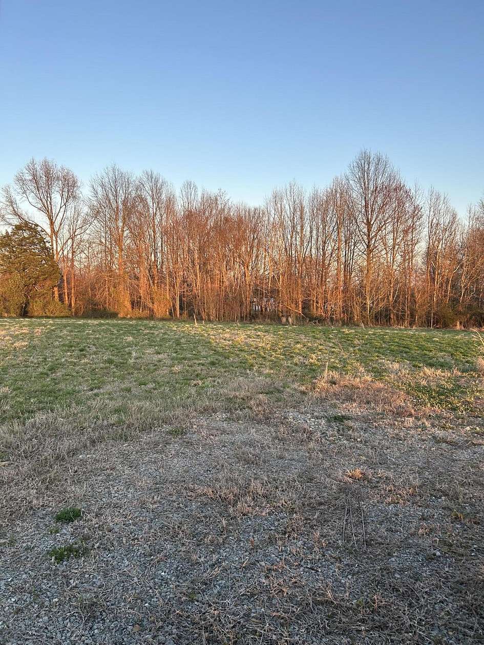 0.93 Acres of Residential Land for Sale in Russell Springs, Kentucky