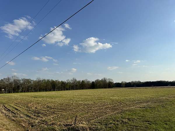 21.8 Acres of Agricultural Land for Sale in Unionville, Tennessee