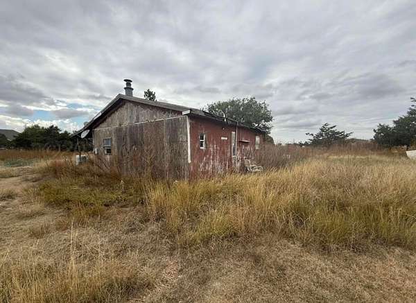 10 Acres of Land with Home for Sale in Canyon, Texas