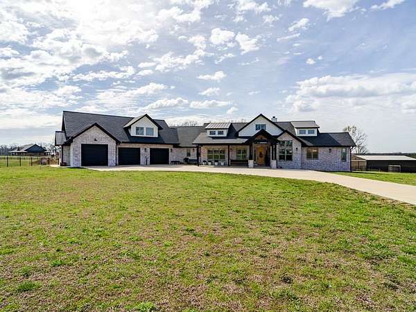 5 Acres of Land with Home for Sale in Bentonville, Arkansas