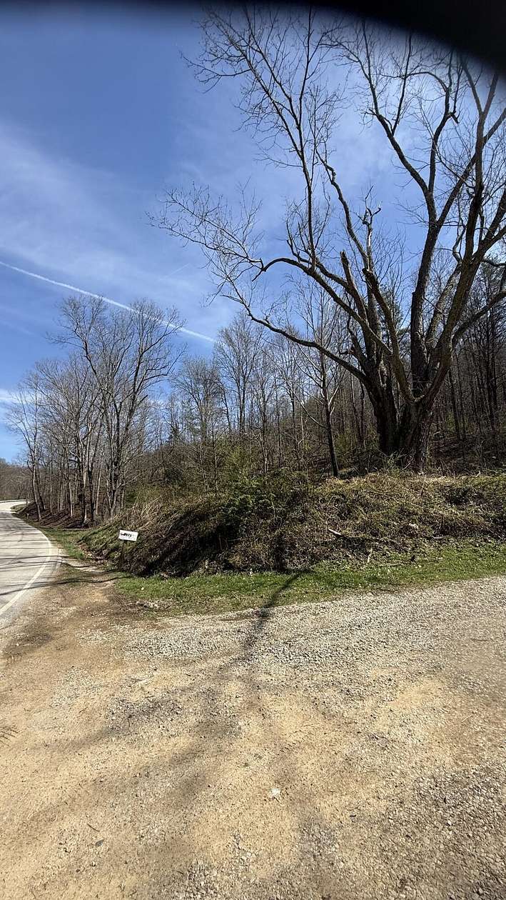 2 Acres of Residential Land for Sale in Morehead, Kentucky