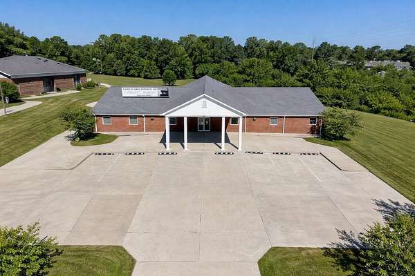 1.8 Acres of Improved Commercial Land for Sale in Danville, Kentucky