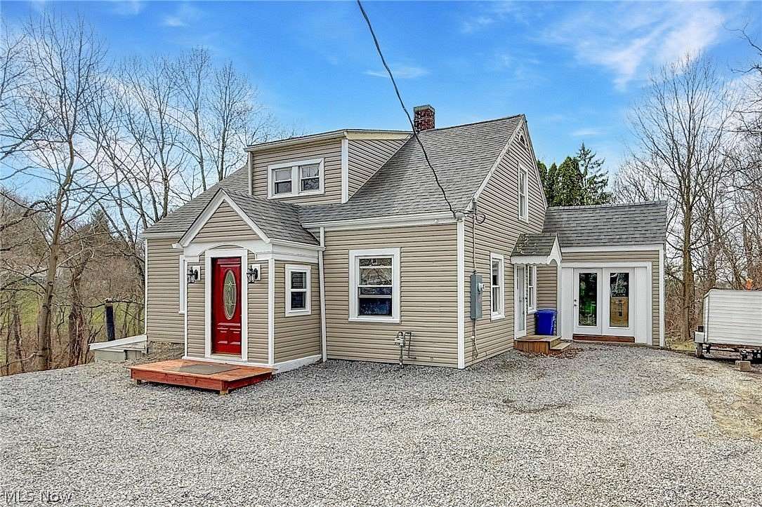 1.62 Acres of Land with Home for Sale in Steubenville, Ohio