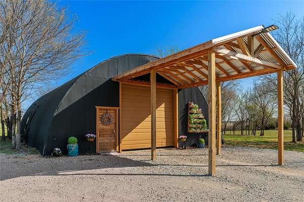 20 Acres of Recreational Land with Home for Sale in Shawnee, Oklahoma