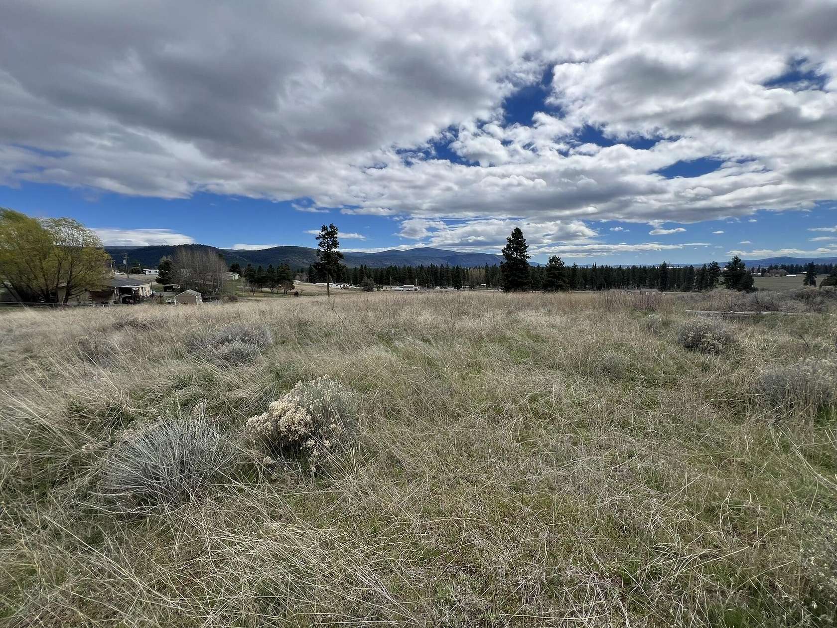 0.52 Acres of Residential Land for Sale in Chiloquin, Oregon