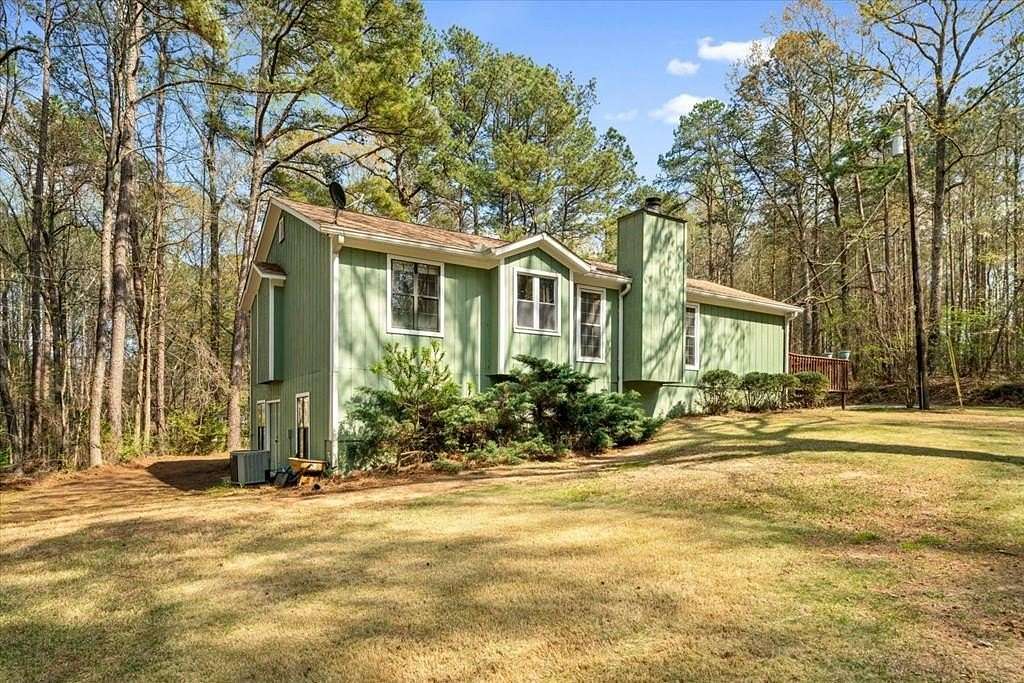 2.89 Acres of Land with Home for Sale in Acworth, Georgia
