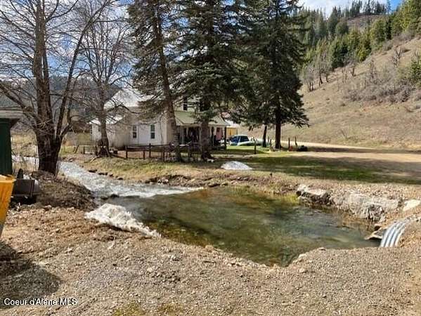 325 Acres of Land with Home for Sale in St. Maries, Idaho