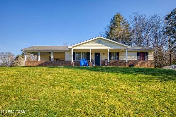 1.5 Acres of Land with Home for Sale in Jefferson City, Tennessee