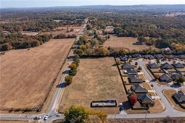 0.94 Acres of Commercial Land for Sale in Fayetteville, Arkansas