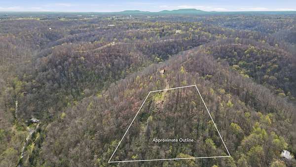 2.1 Acres of Residential Land for Sale in Smithville, Tennessee