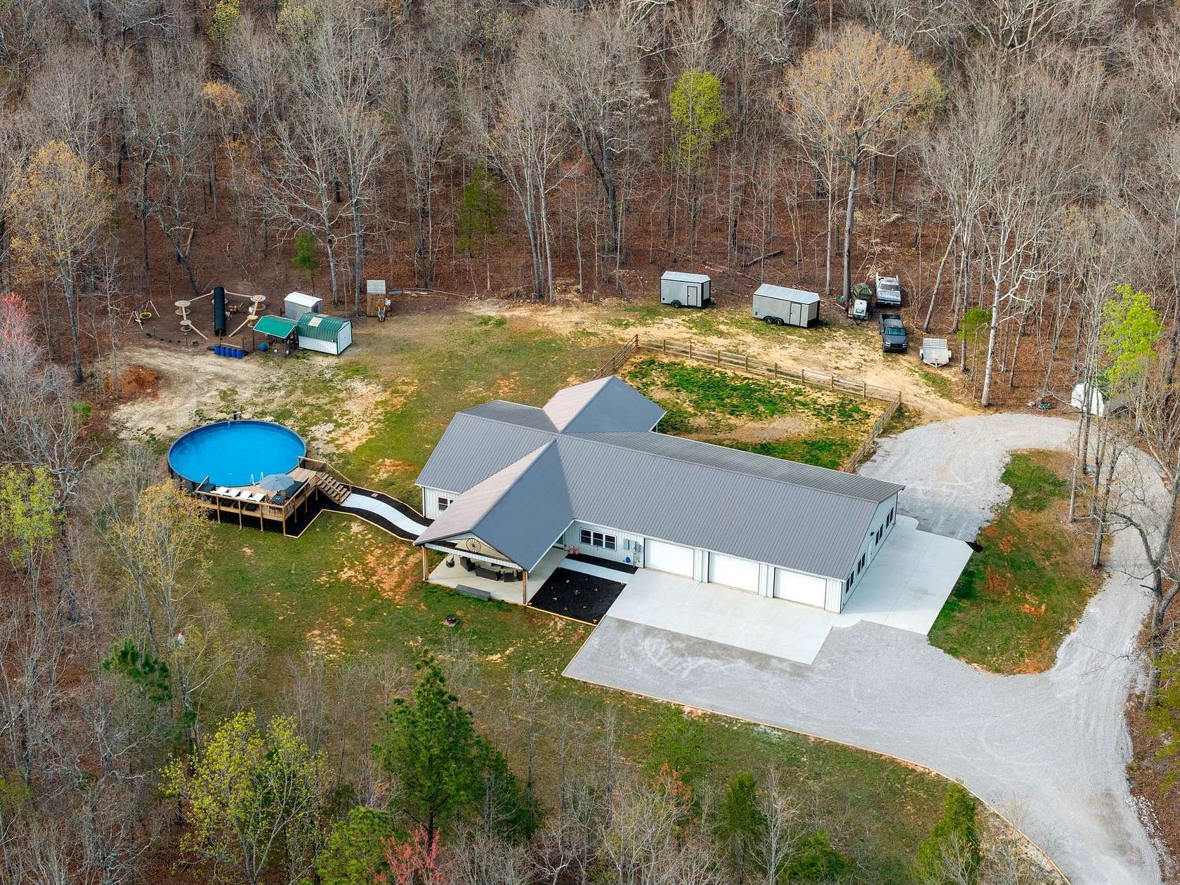 14.7 Acres of Land with Home for Sale in Tullahoma, Tennessee