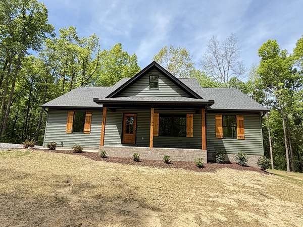 2.59 Acres of Land with Home for Sale in Westmoreland, Tennessee