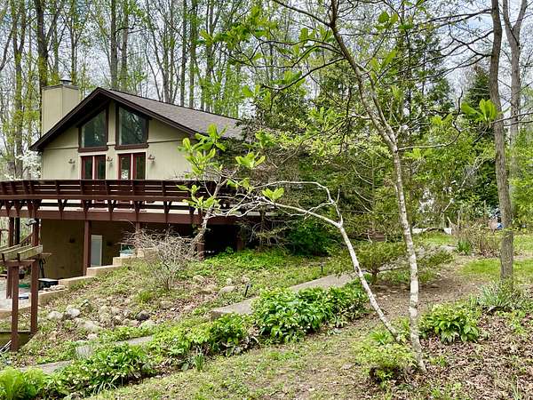 2.2 Acres of Land with Home for Sale in Kingston Springs, Tennessee