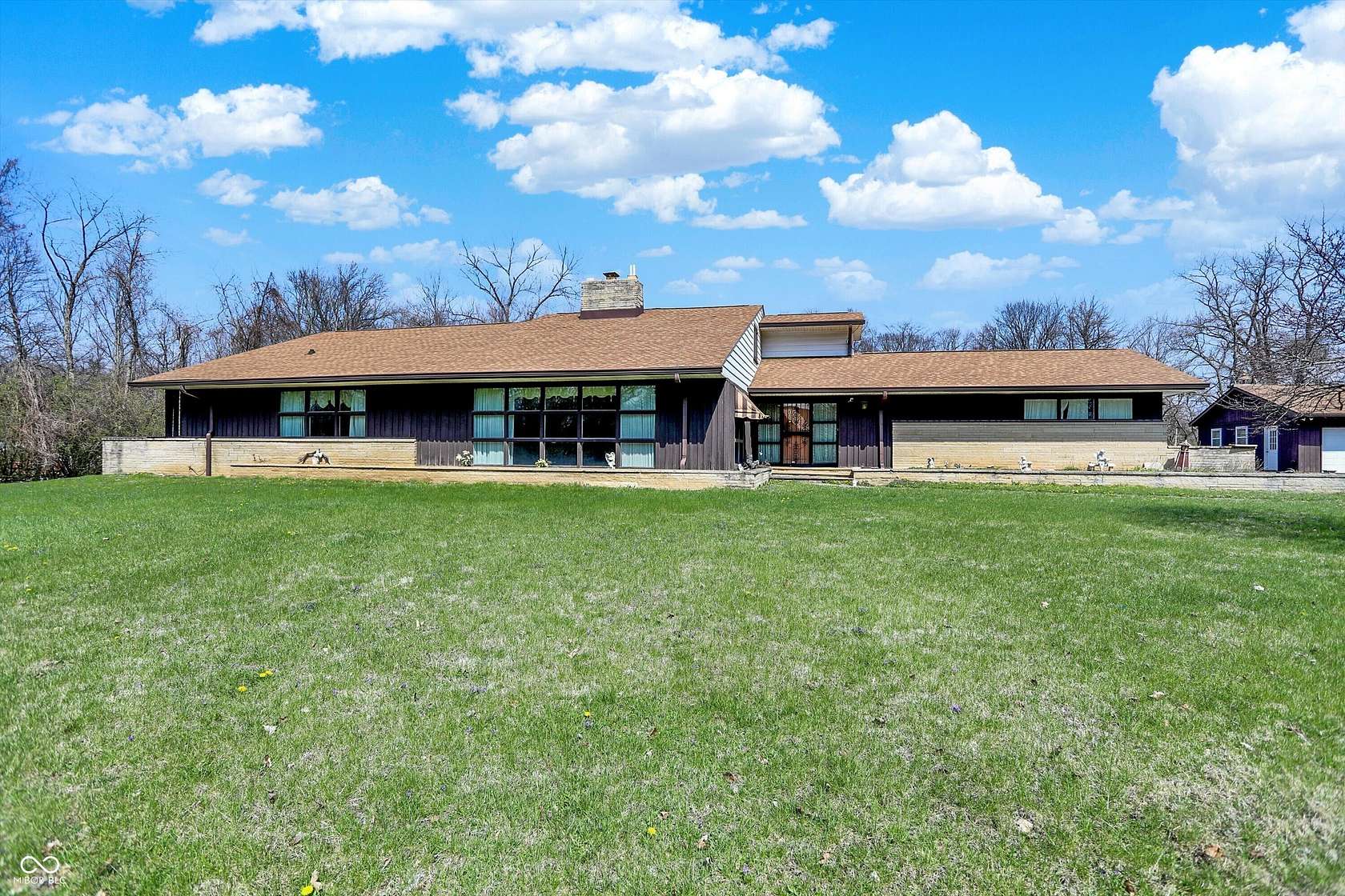 3.2 Acres of Land with Home for Sale in Indianapolis, Indiana