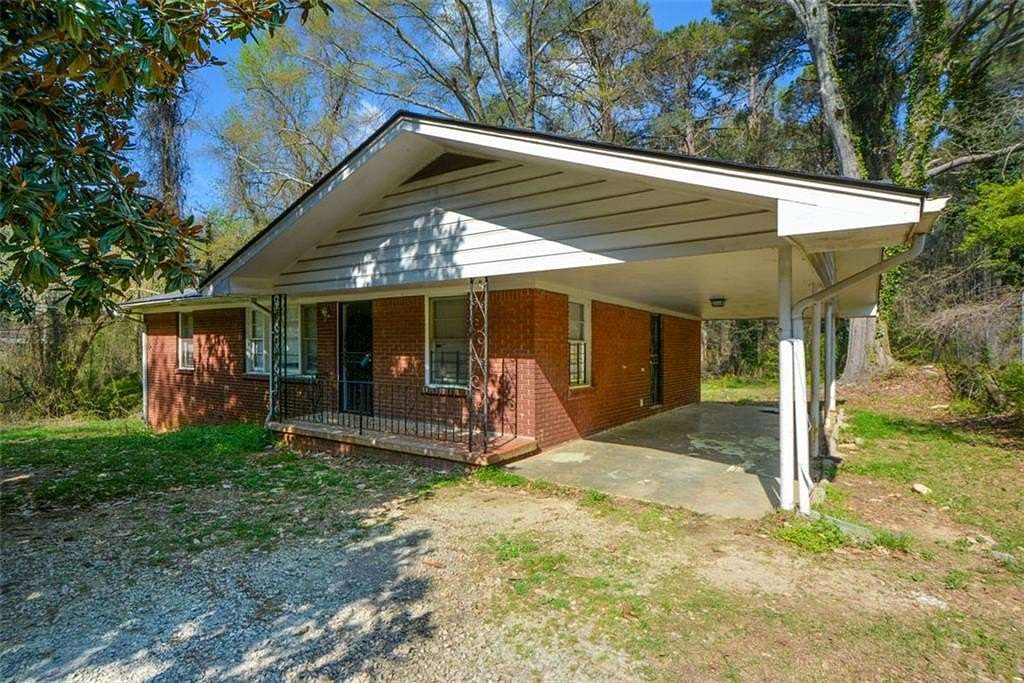 1.76 Acres of Land with Home for Sale in Atlanta, Georgia