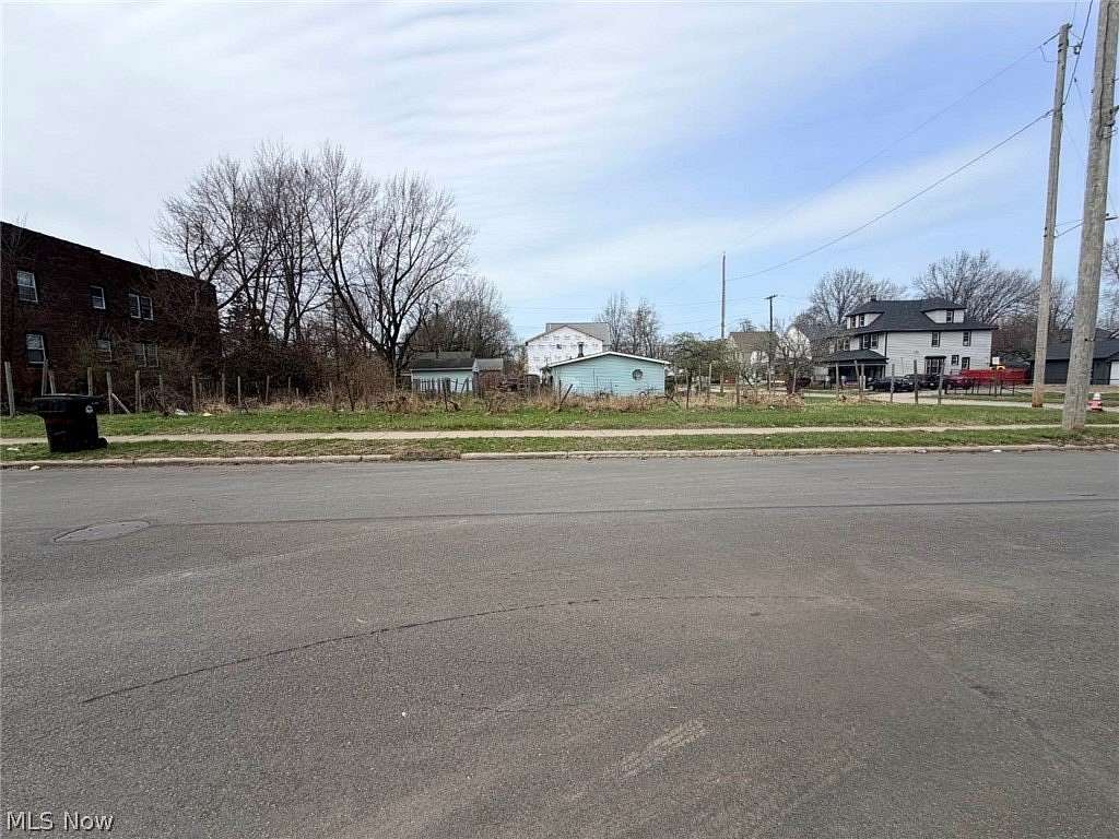 0.2 Acres of Mixed-Use Land for Sale in Cleveland, Ohio