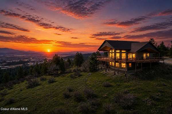 10.2 Acres of Land with Home for Sale in Hauser, Idaho
