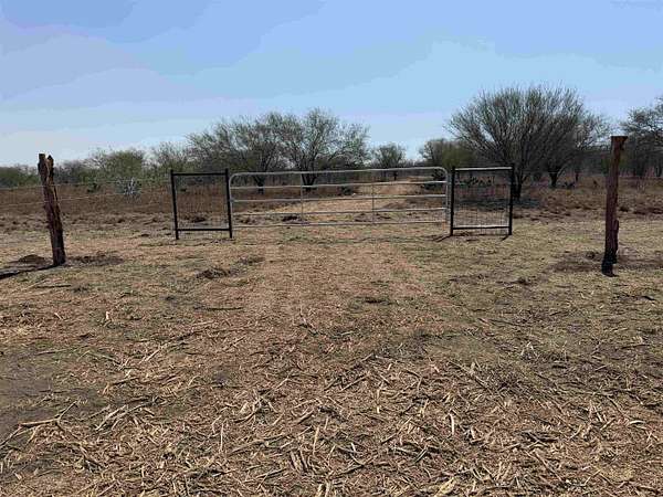 25 Acres of Recreational & Residential Land for Sale in Alice, Texas