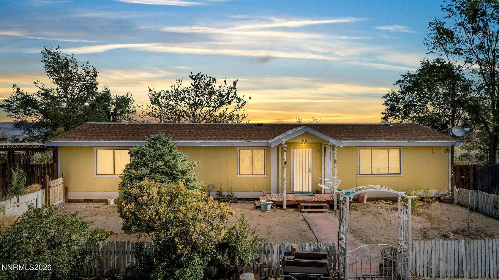 4.77 Acres of Land with Home for Sale in Silver Springs, Nevada