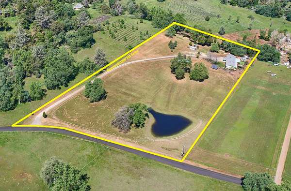 7 Acres of Land with Home for Sale in Mariposa, California