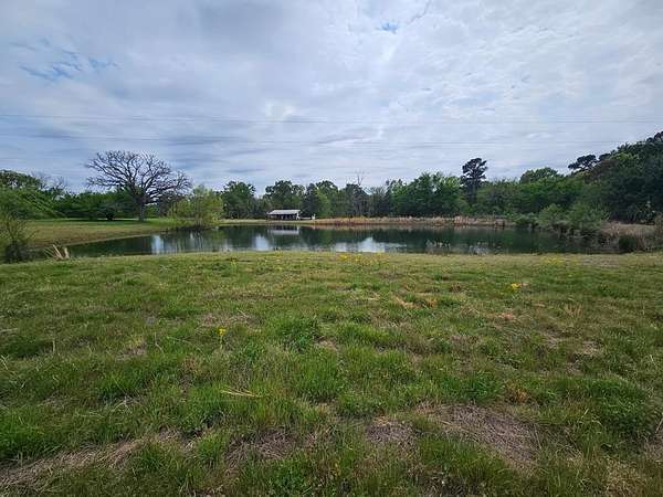 100 Acres of Land with Home for Sale in LaRue, Texas
