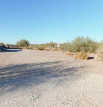0.92 Acres of Land for Sale in Quartzsite, Arizona