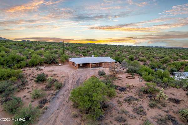 1.57 Acres of Land with Home for Sale in Mammoth, Arizona