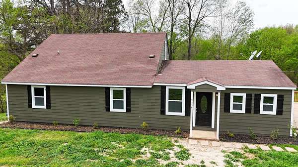 4 Acres of Land with Home for Sale in Millington, Tennessee