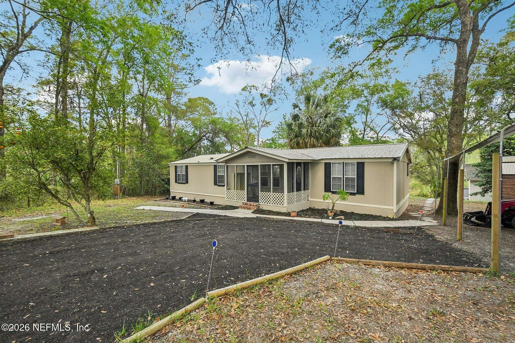 1.56 Acres of Land with Home for Sale in Middleburg, Florida