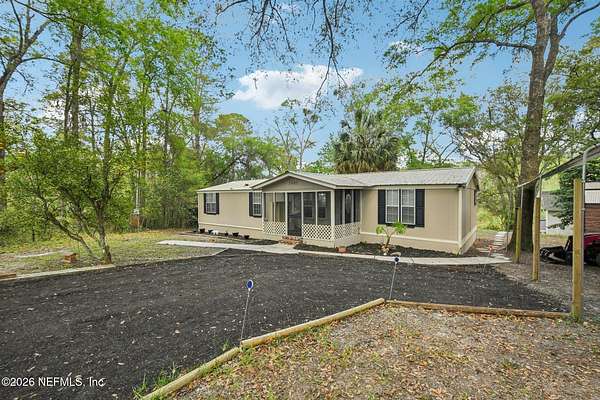 1.56 Acres of Land with Home for Sale in Middleburg, Florida