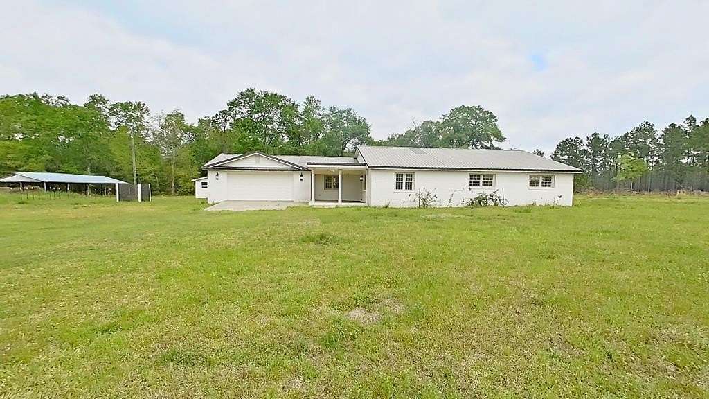 14.5 Acres of Land with Home for Sale in Whigham, Georgia