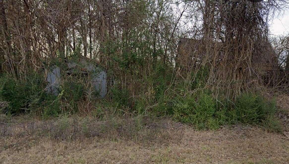 1 Acre of Land for Sale in Bankston, Alabama