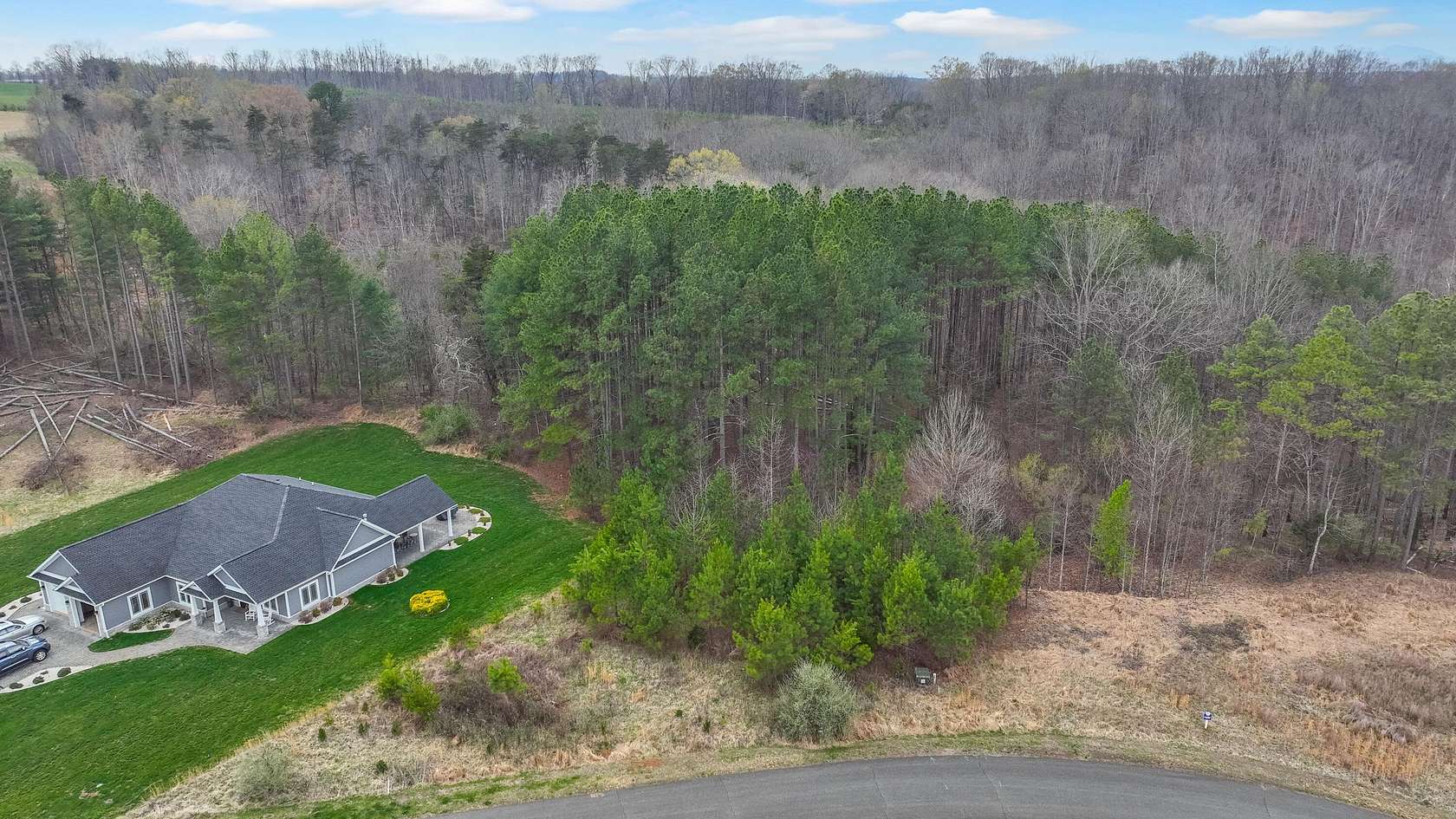 0.75 Acres of Residential Land for Sale in Moneta, Virginia