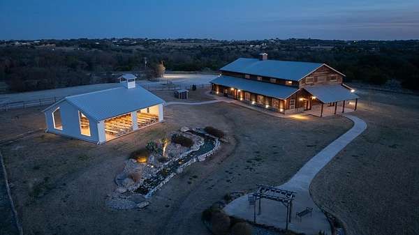 99.9 Acres of Agricultural Land for Sale in Weatherford, Texas