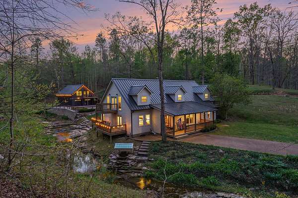 4.59 Acres of Land with Home for Sale in Fairview, Tennessee