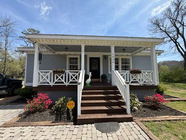 2 Acres of Land with Home for Sale in Ashland City, Tennessee