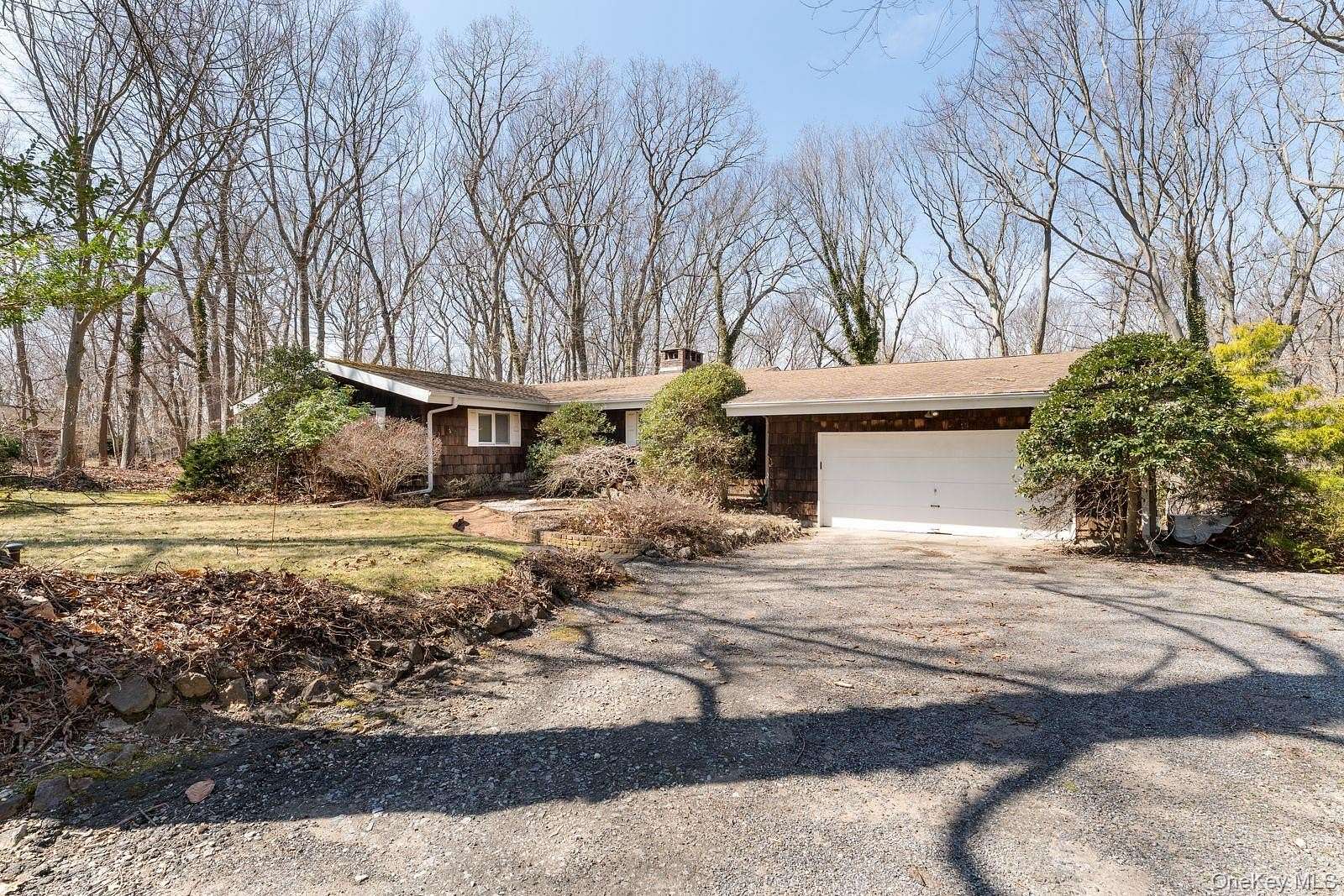 2 Acres of Land with Home for Sale in Head of the Harbor, New York