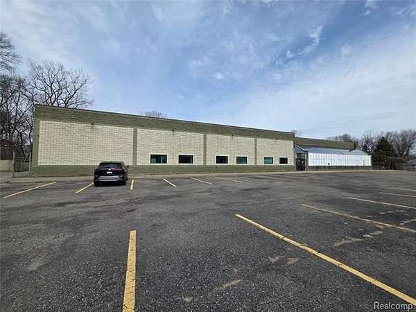 2.27 Acres of Improved Commercial Land for Sale in Livonia, Michigan