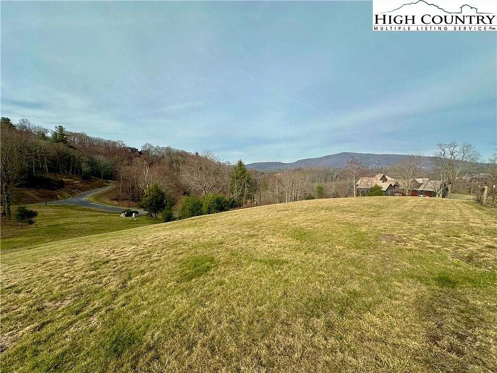 1 Acre of Residential Land for Sale in Blowing Rock, North Carolina