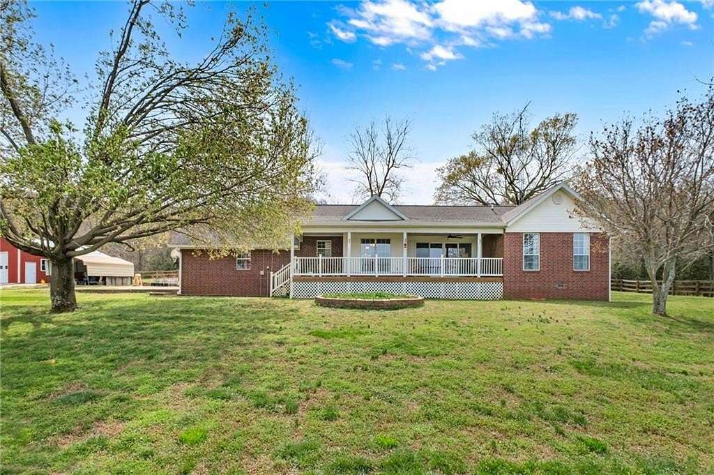 20 Acres of Land with Home for Sale in Prairie Grove, Arkansas