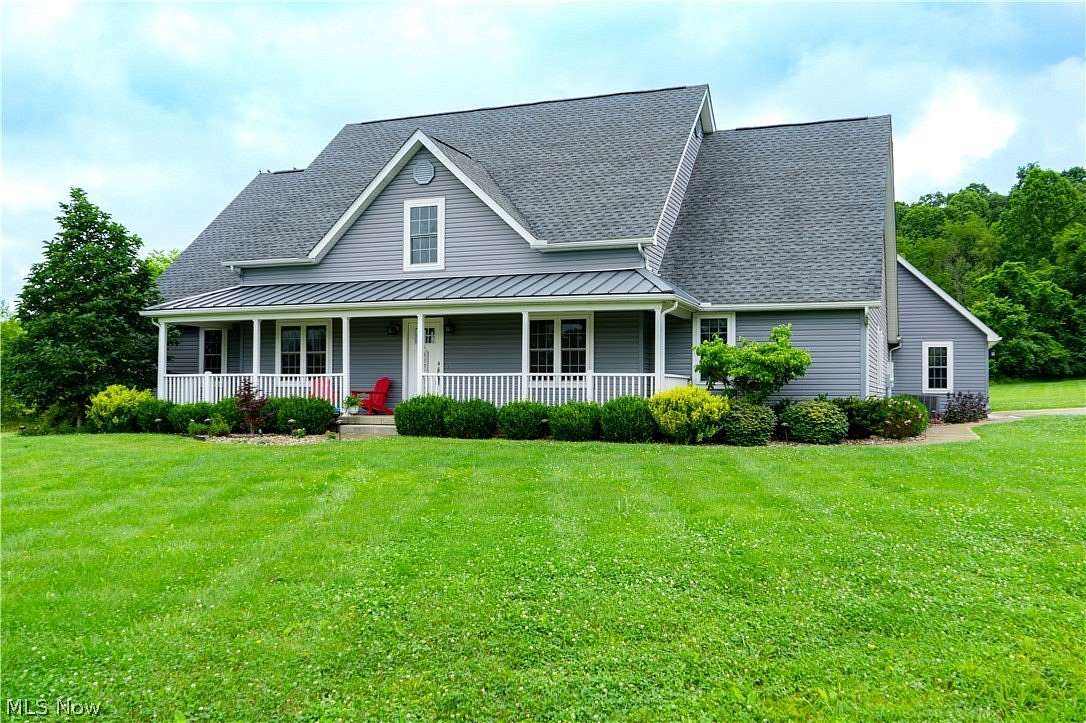 3.28 Acres of Land with Home for Sale in Zanesville, Ohio