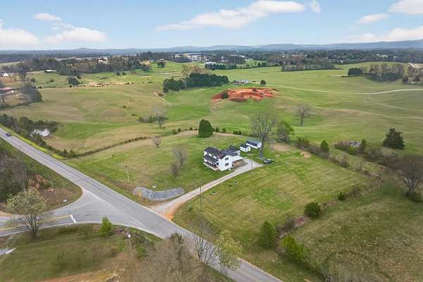 2 Acres of Land with Home for Sale in Sparta, Tennessee