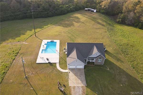 9 Acres of Land with Home for Sale in Gordo, Alabama